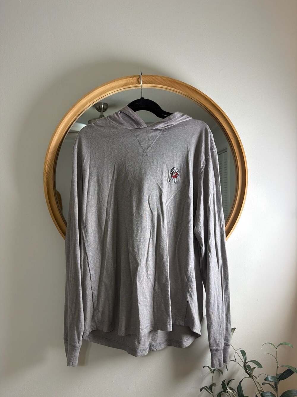 Horn Legend Men's Alabama Crimson Tide Vault Logo Lightweight Performance Hoodie